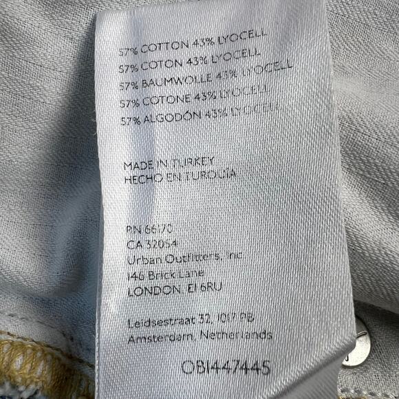 We The Free Women Blue Denim Shorts Grunge Distressed Button Fly Raw Hem Size 31 - Picture 12 of 12